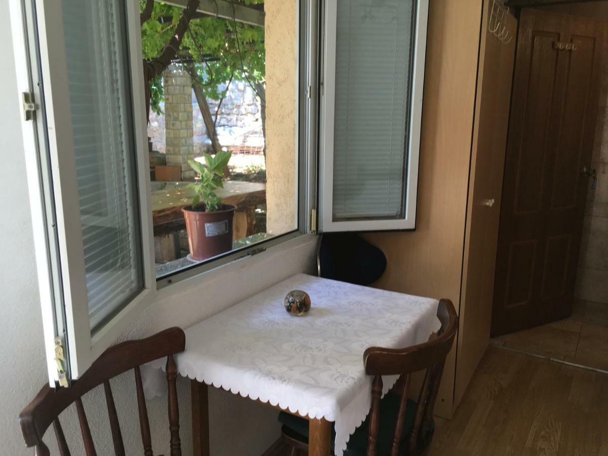 Apartman Nadia Karlobag Bagian luar foto