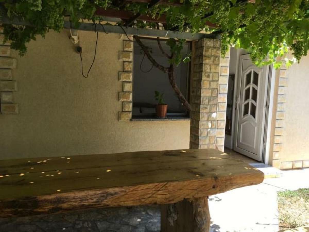 Apartman Nadia Karlobag Bagian luar foto